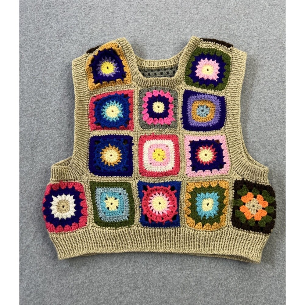 Granny Square Knit Sweater Vest Small ? Beige Retro Grandmacore Cottagecore Boho